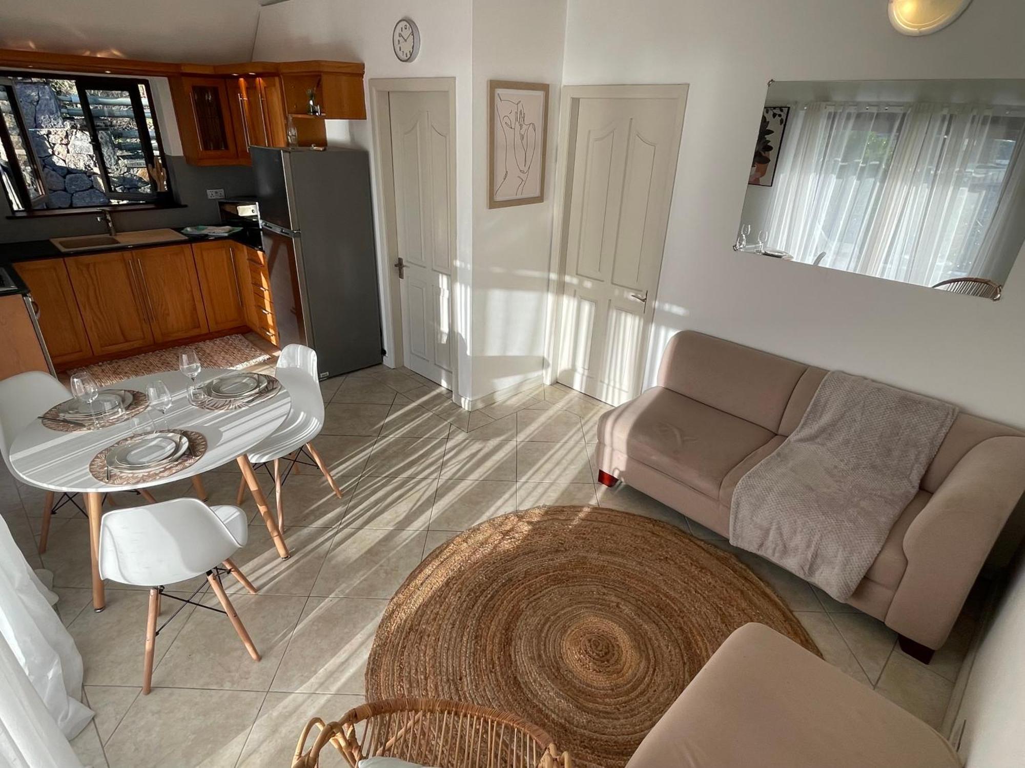 Sunset View Apartment ริวิแยร์นัวร์ ภายนอก รูปภาพ